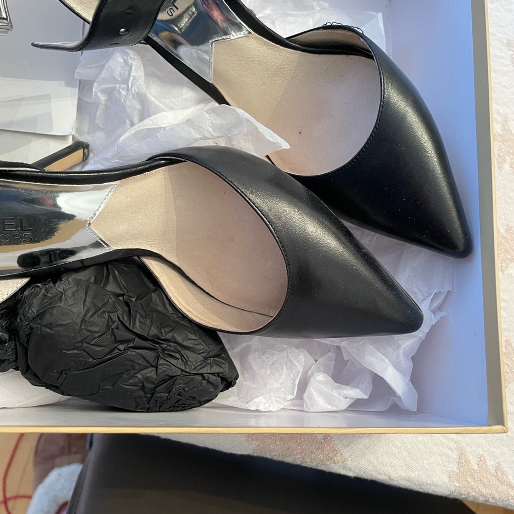 Michael Kors Black Leather Heels with Buckle - Picture 5 of 9